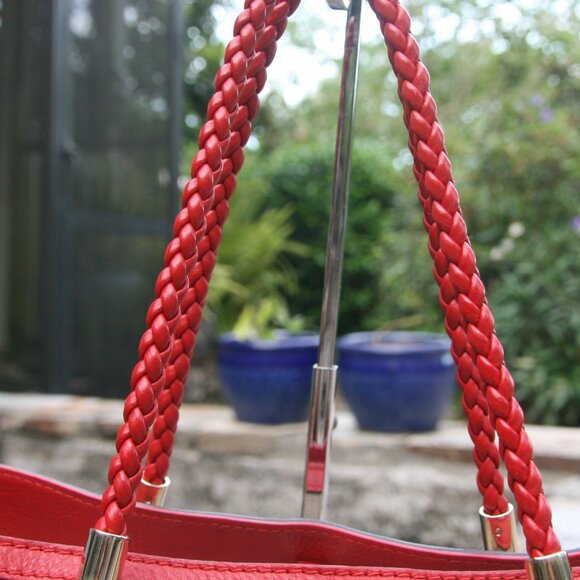 GUCCI BELLA TOTE BAG MONOGRAM CANVAS WITH RED LEATHER TRIM 100% AUTHENTIC - Picture 8 of 16